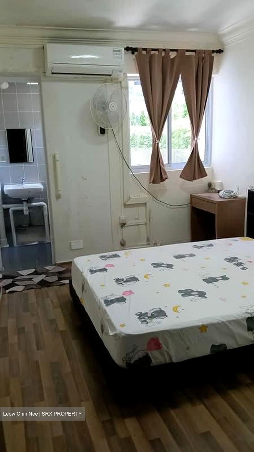 Blk 210 Bedok Town Centre (Bedok), HDB 3 Rooms #565228461